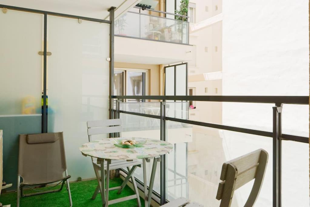 Super T2 Climatise Avec Balcon A Pied Catalan * Marseille