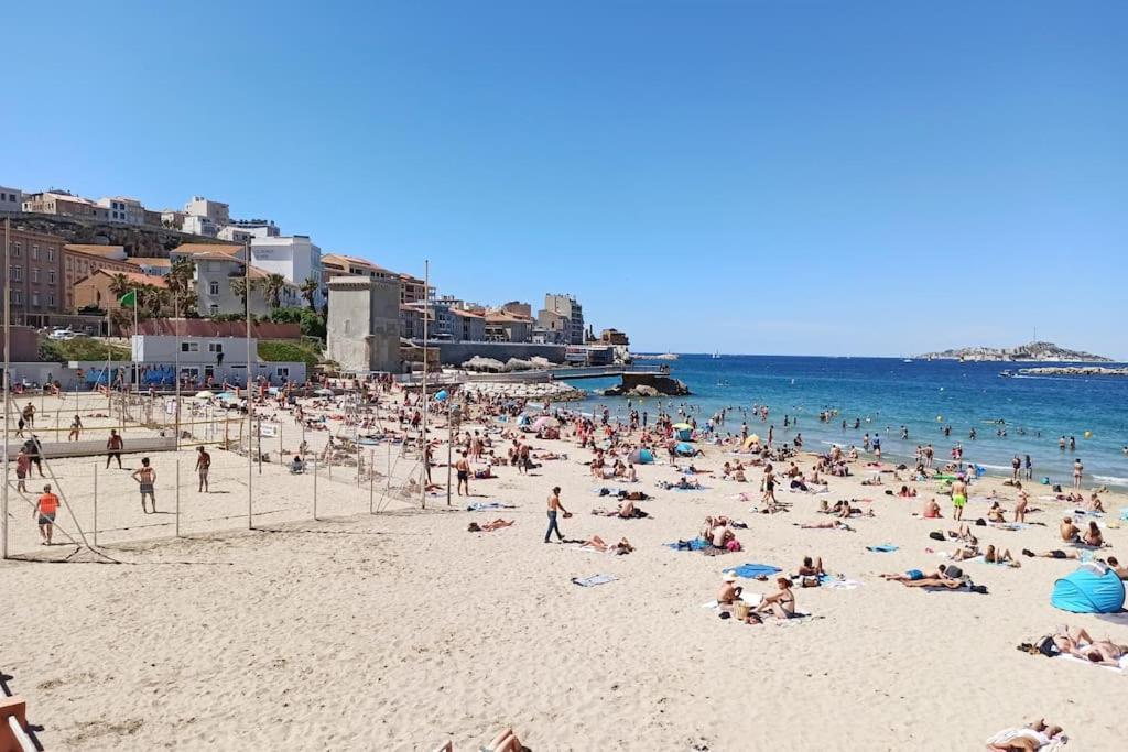Apartment Super T2 Climatise Avec Balcon A Pied Catalan *